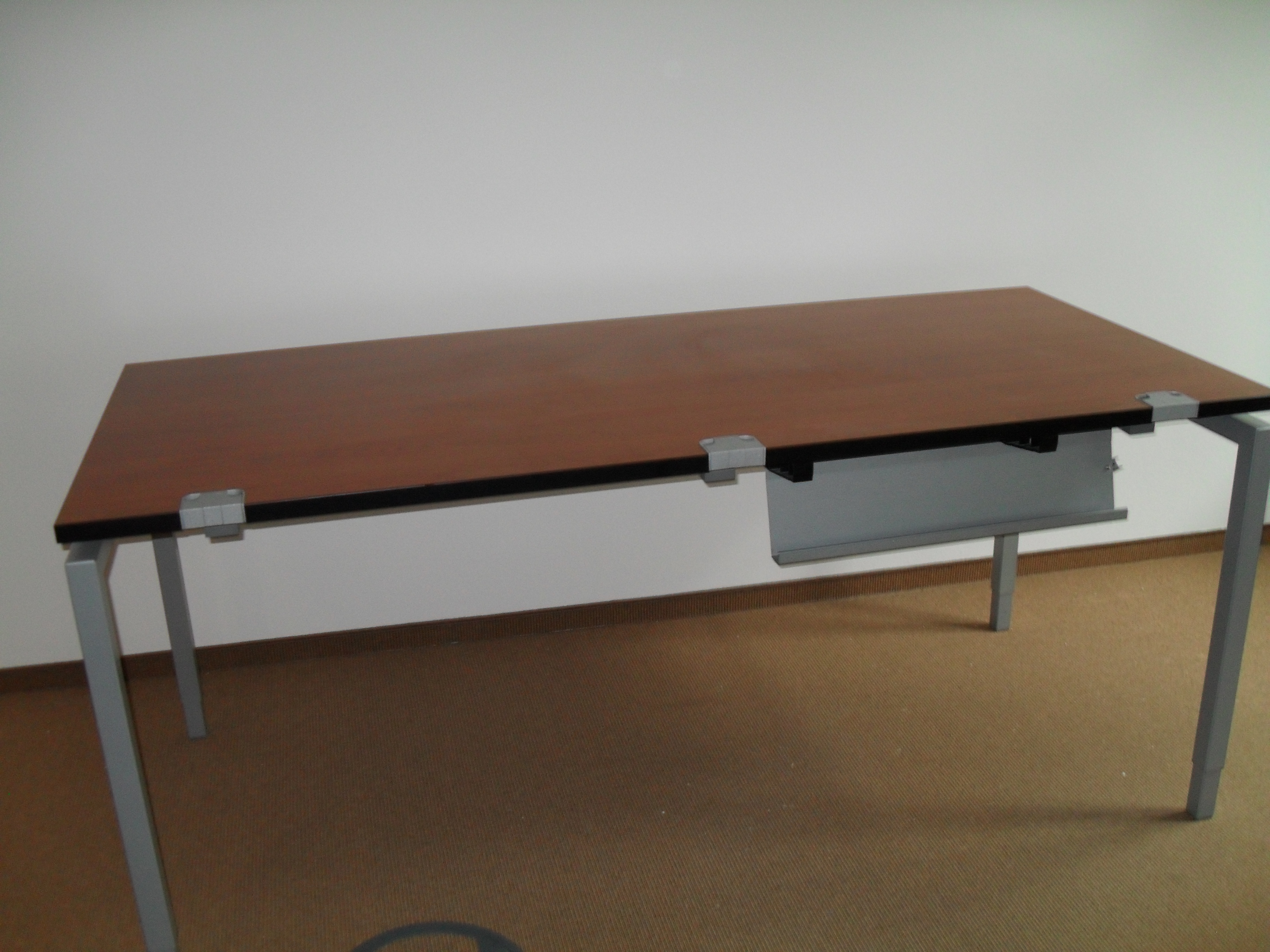 Kostenlose schreibtisch kleinanzeigen Schlafzimmer set