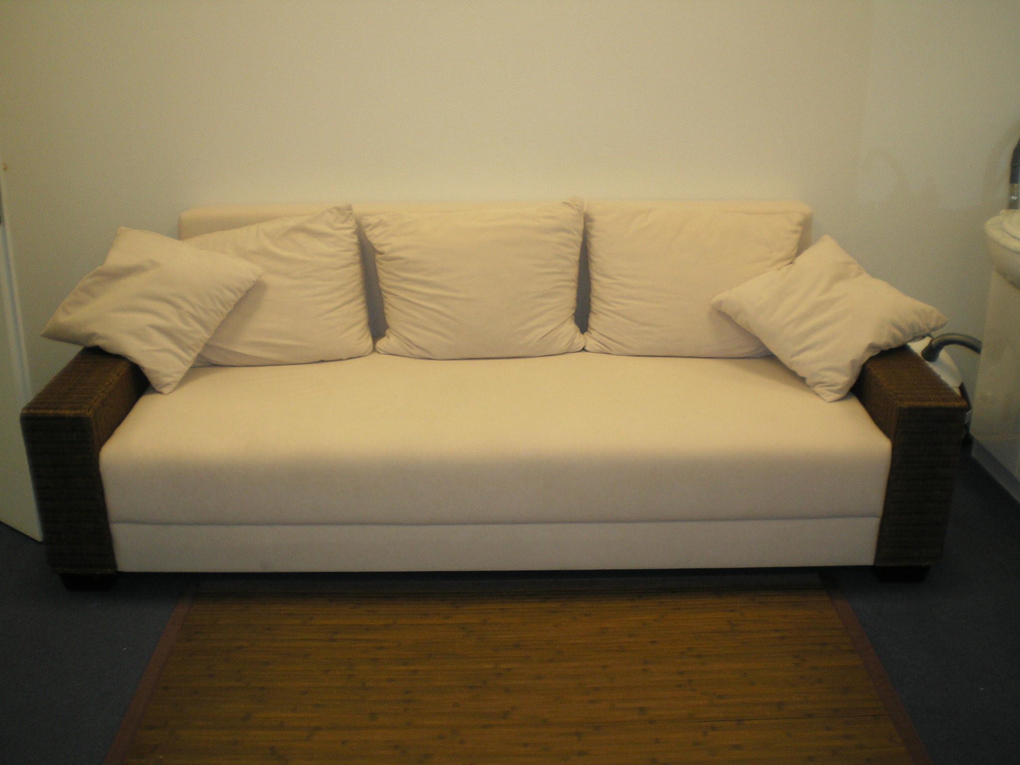 Neuwertiges Schlafsofa - Polster Sessel Couch - Niederwerth