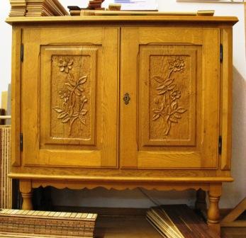  Rustikale Eichenmöbel (Schränke, Truhen, Uhren) aus eig. Produkt - Couchtisch Sonstige Wohnzimmereinrichtung - Castrop Rauxel