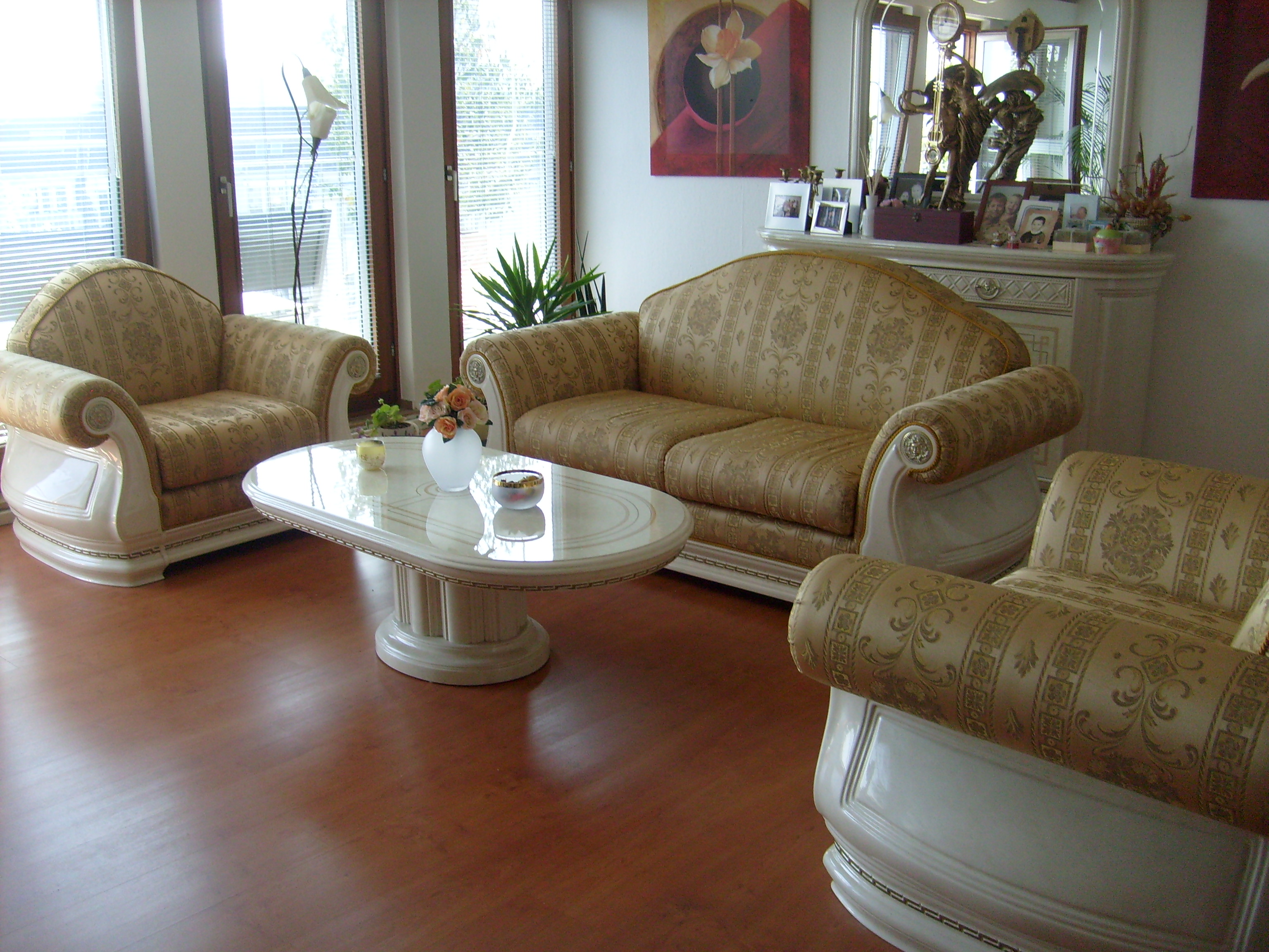 VERSACE Wohnzimmer- komplett! - Couchtisch Sonstige Wohnzimmereinrichtung - Düsseldorf