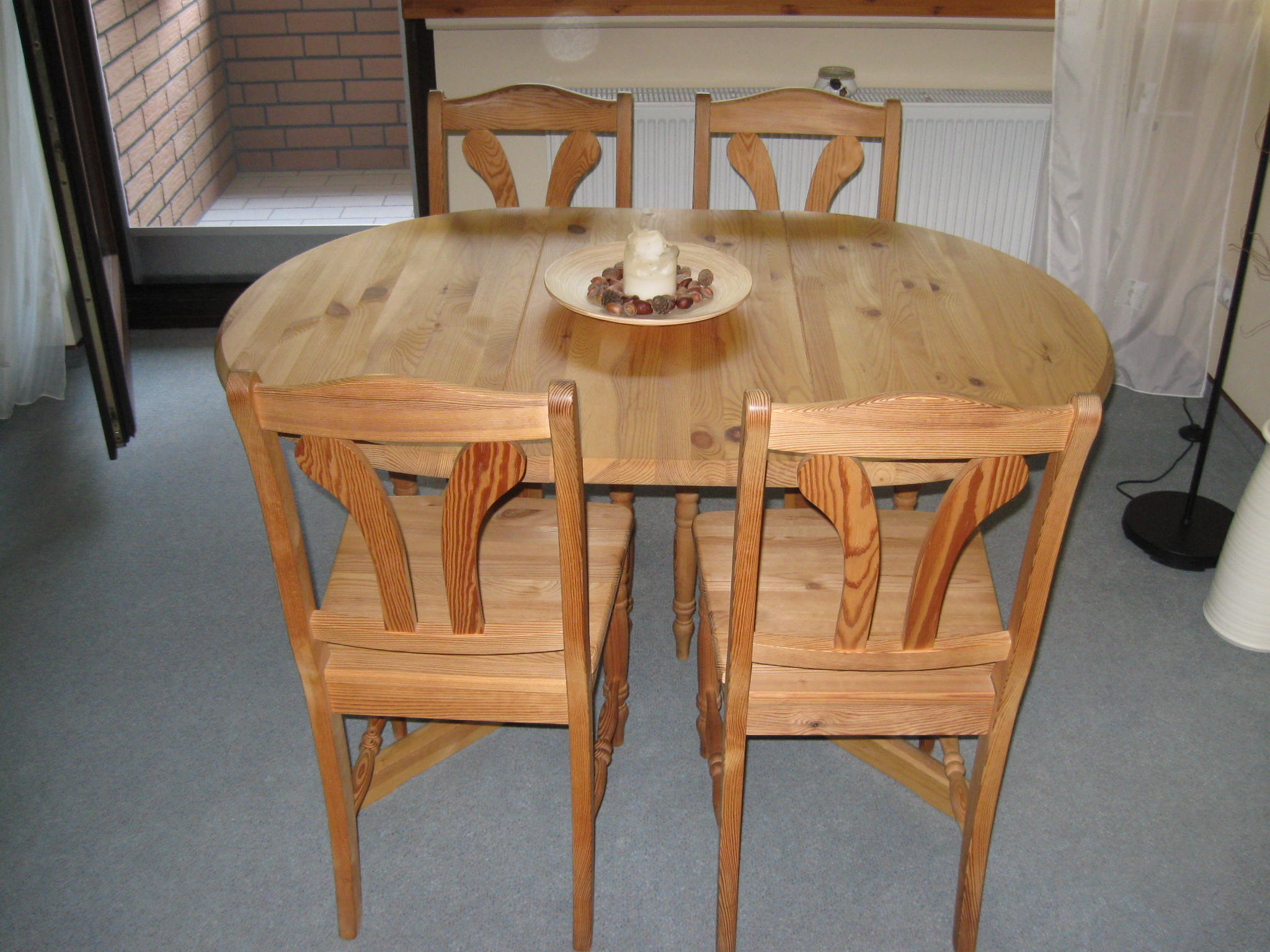Esstisch rund, ausziehbar, Kiefer 4 Stühle - Speisezimmer Essecke - Selters