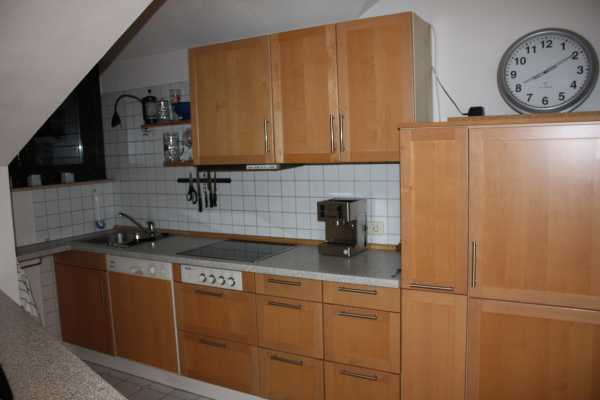 Komplettküche buche mit allen Einbaugeräten Miele günstig abzugeben - Kuechenzeilen Anbaukuechen - Staßfurt