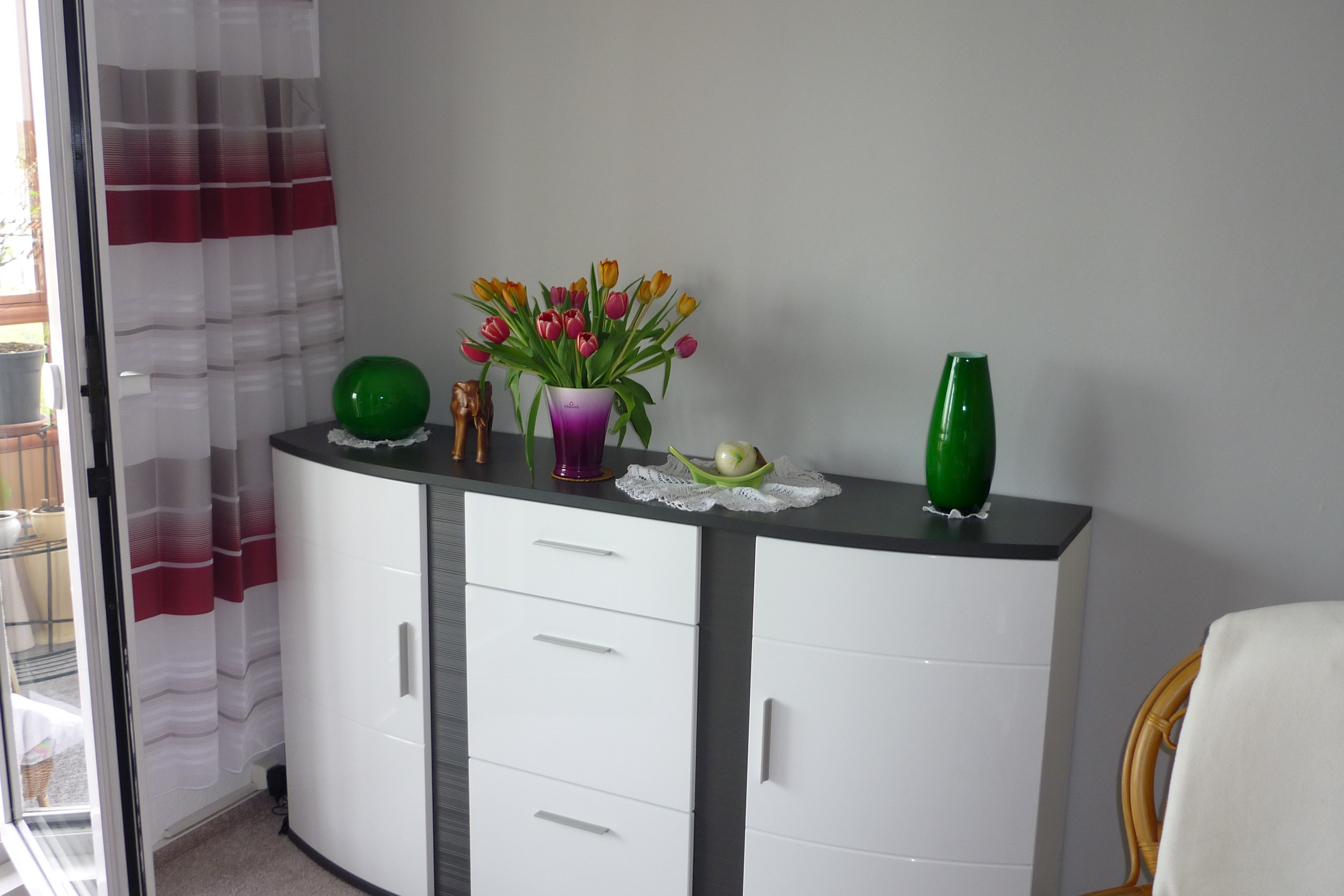 Weißes Sideboard sehr gut erhalten (2 Jahre alt ) zu verkaufen - Wohnzimmerschrank Anbauwand - Berlin