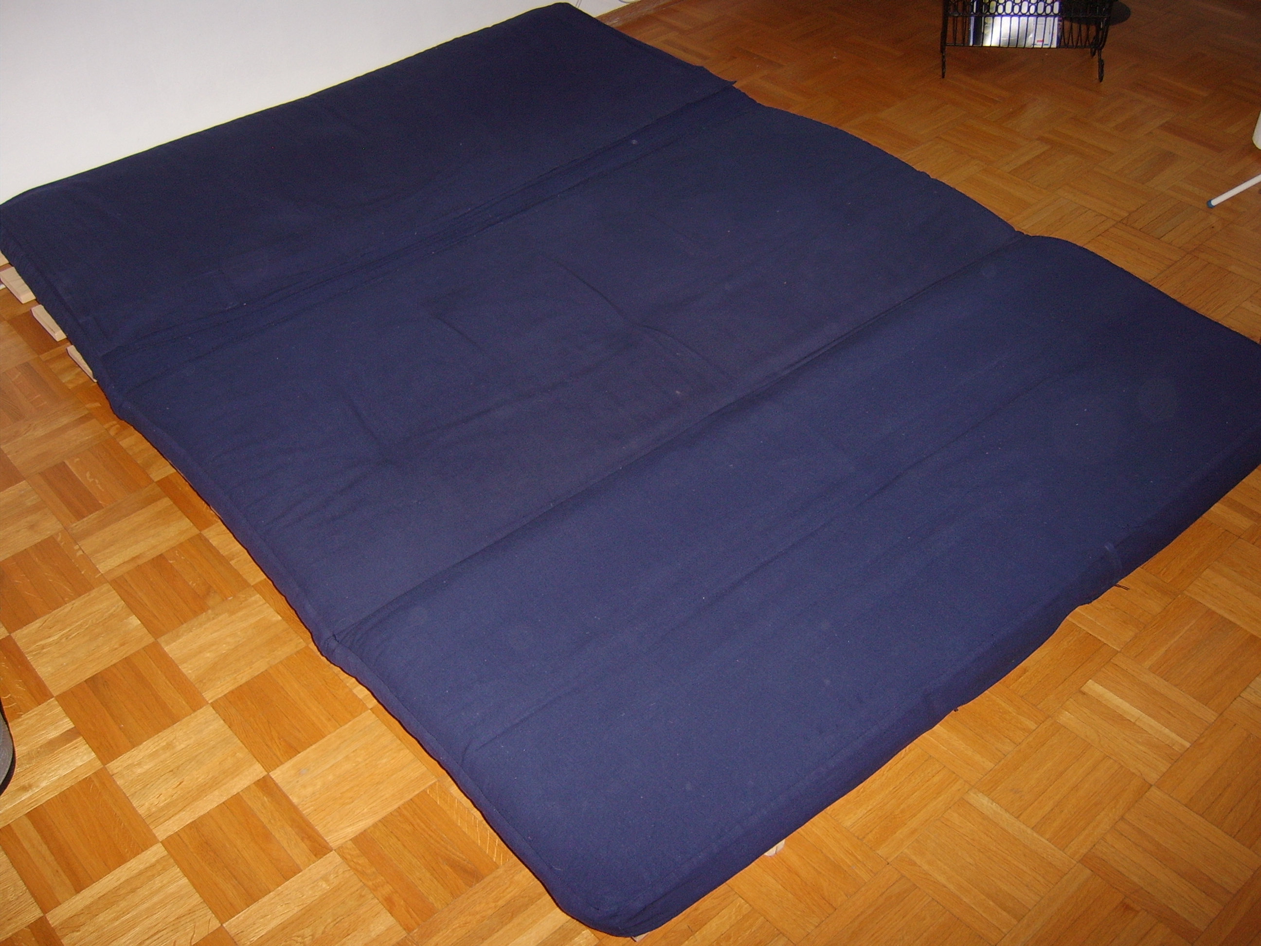 Futon- blaues Bettsofa - Polster Sessel Couch - München